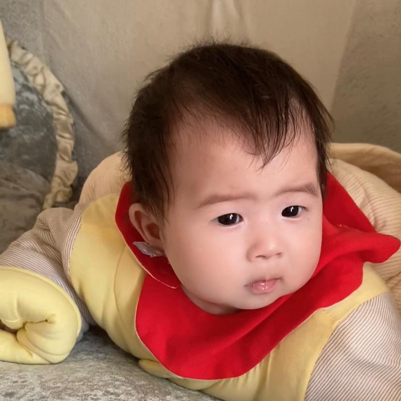 兔子不吃窝边草（安逸宝宝）