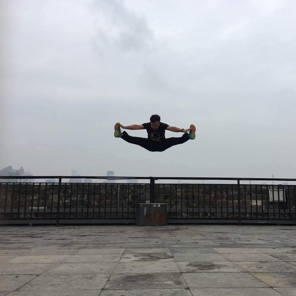 足球场上的00号