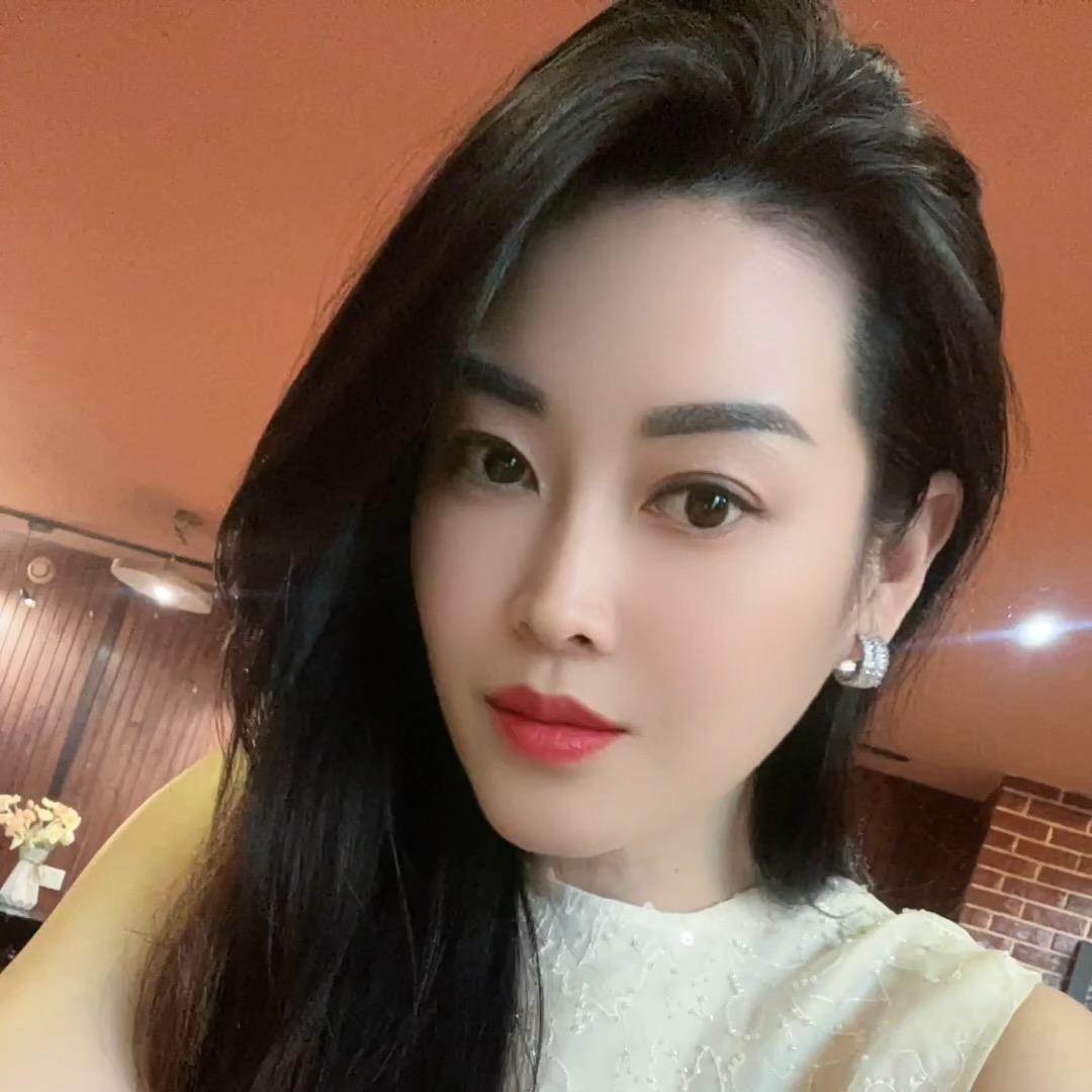静（二猫）普拉提教练（橱窗营业中）