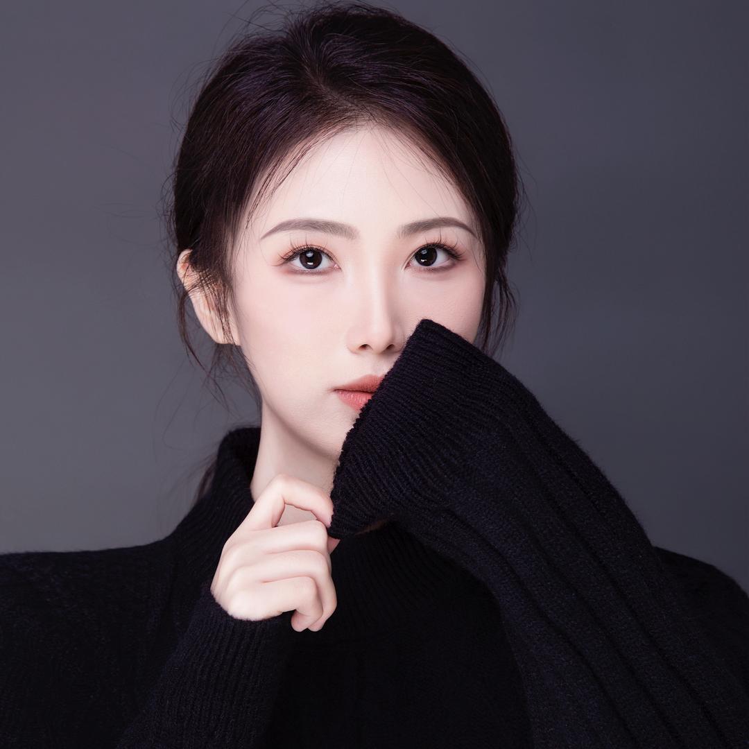 设计师张鹭
