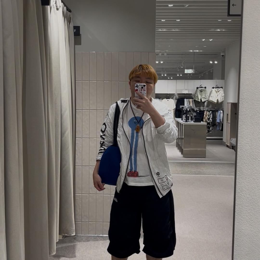 宇宙洋洋