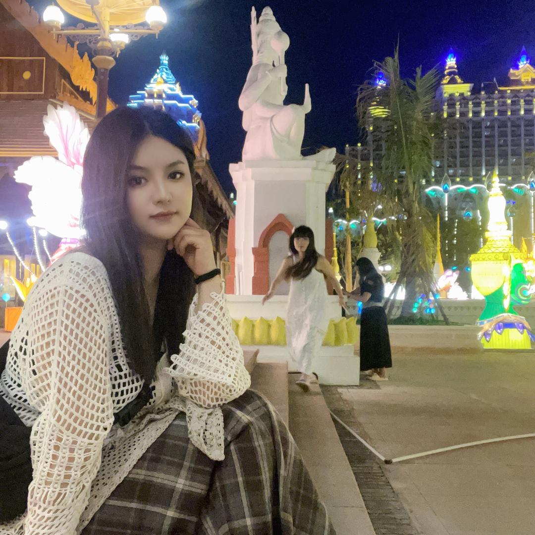 爱唱歌的潇潇