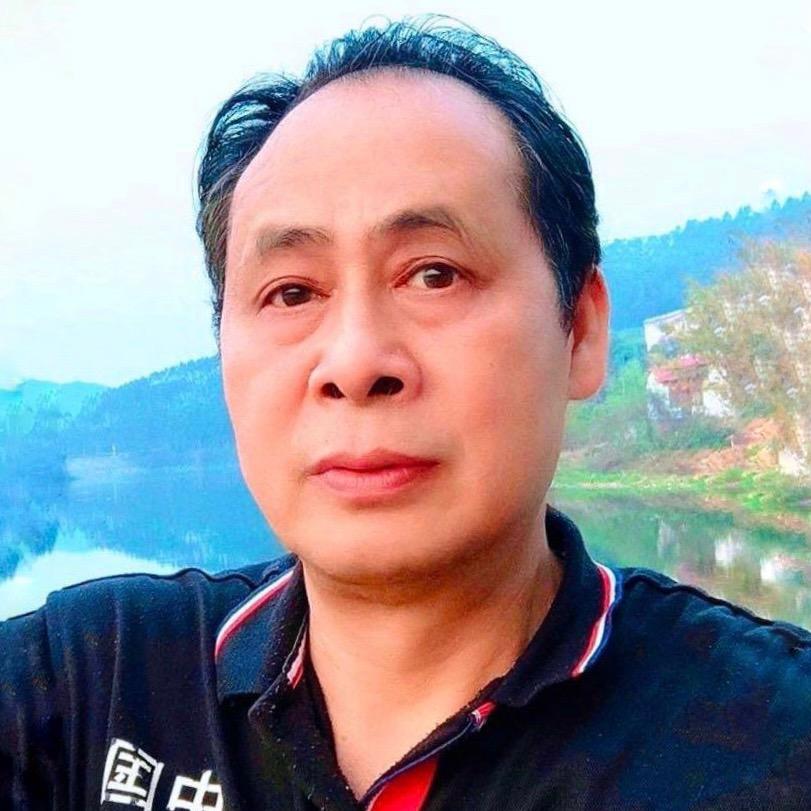朗心独见