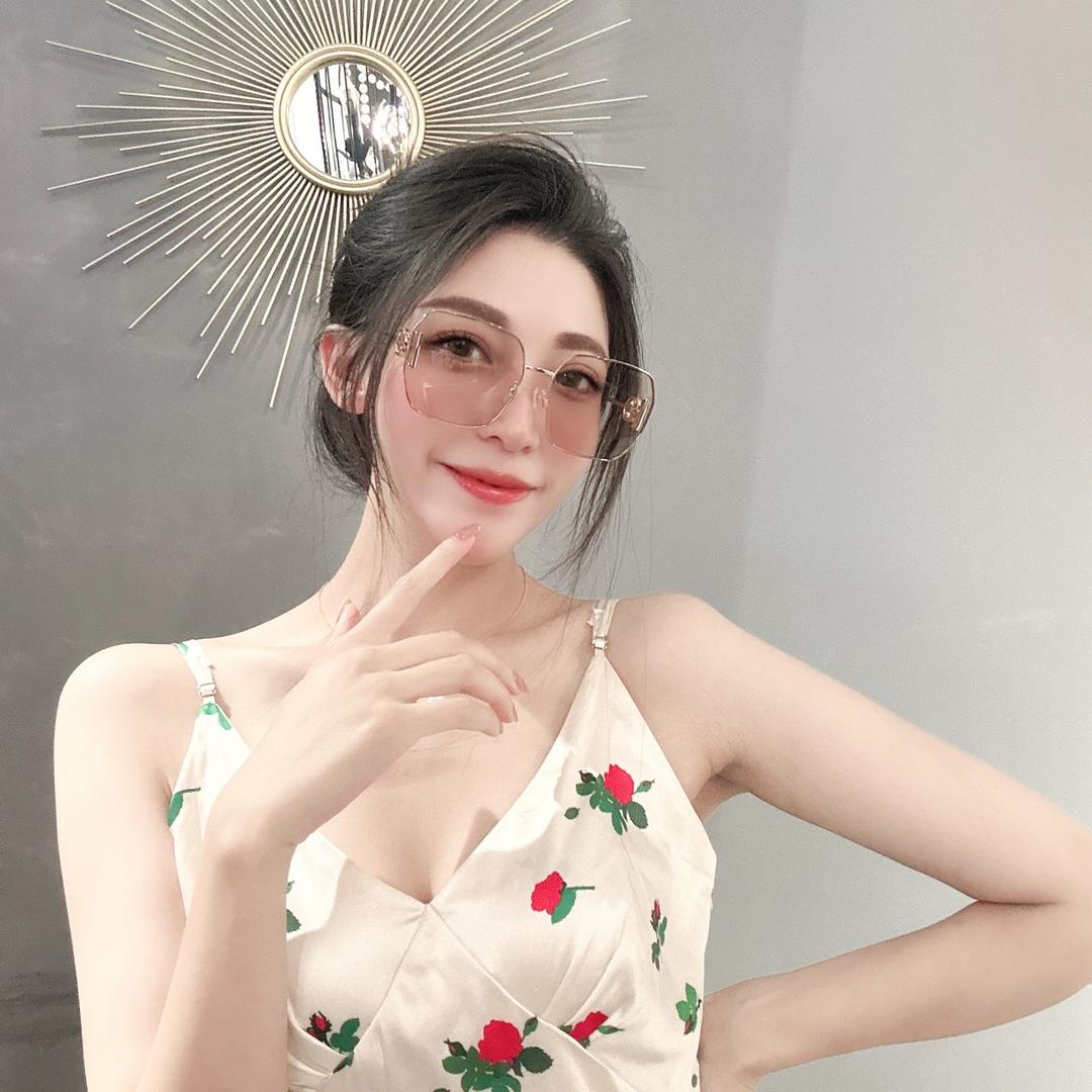 媚儿很粘人～旺穗