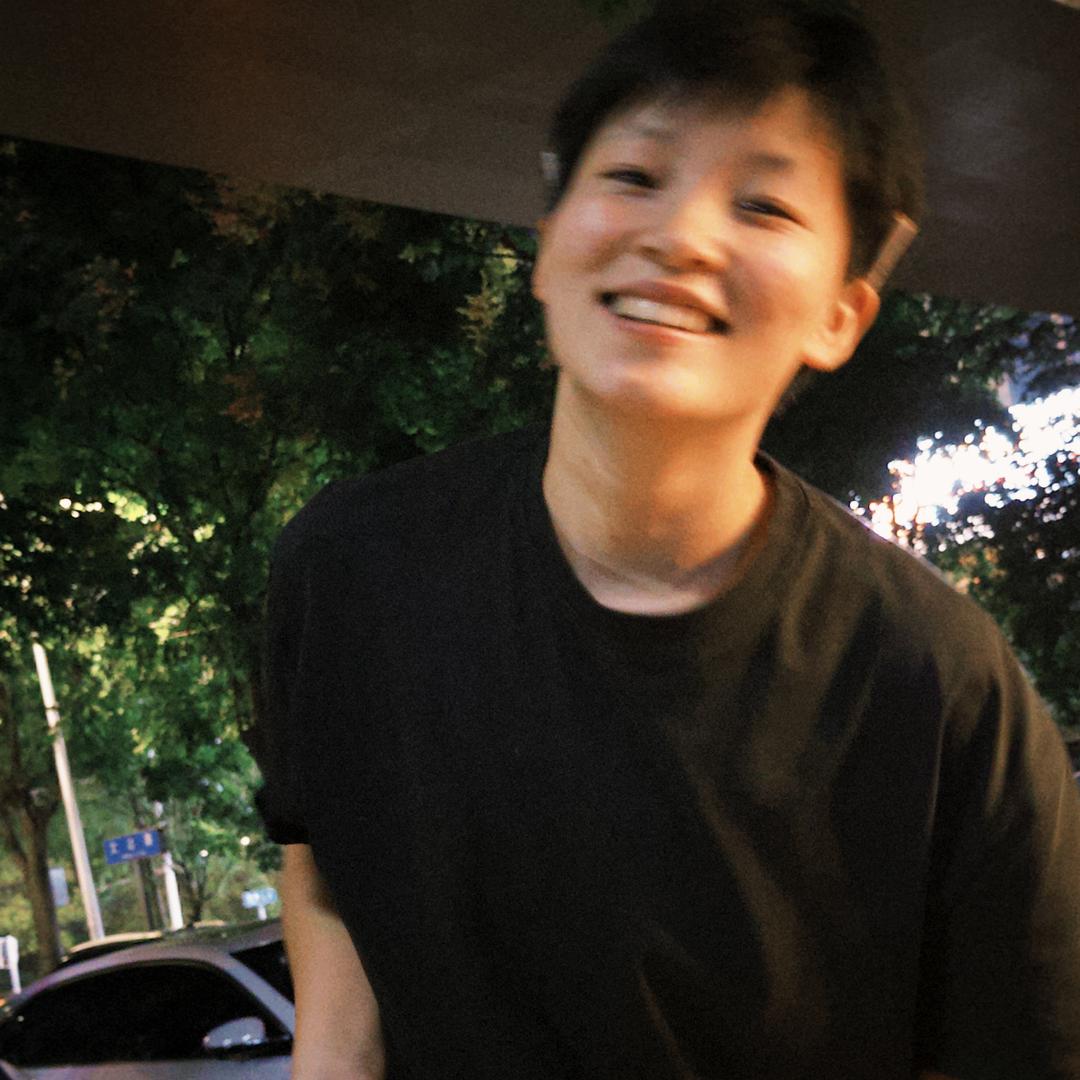 天桥下的野摊烧烤(金堂大学城）