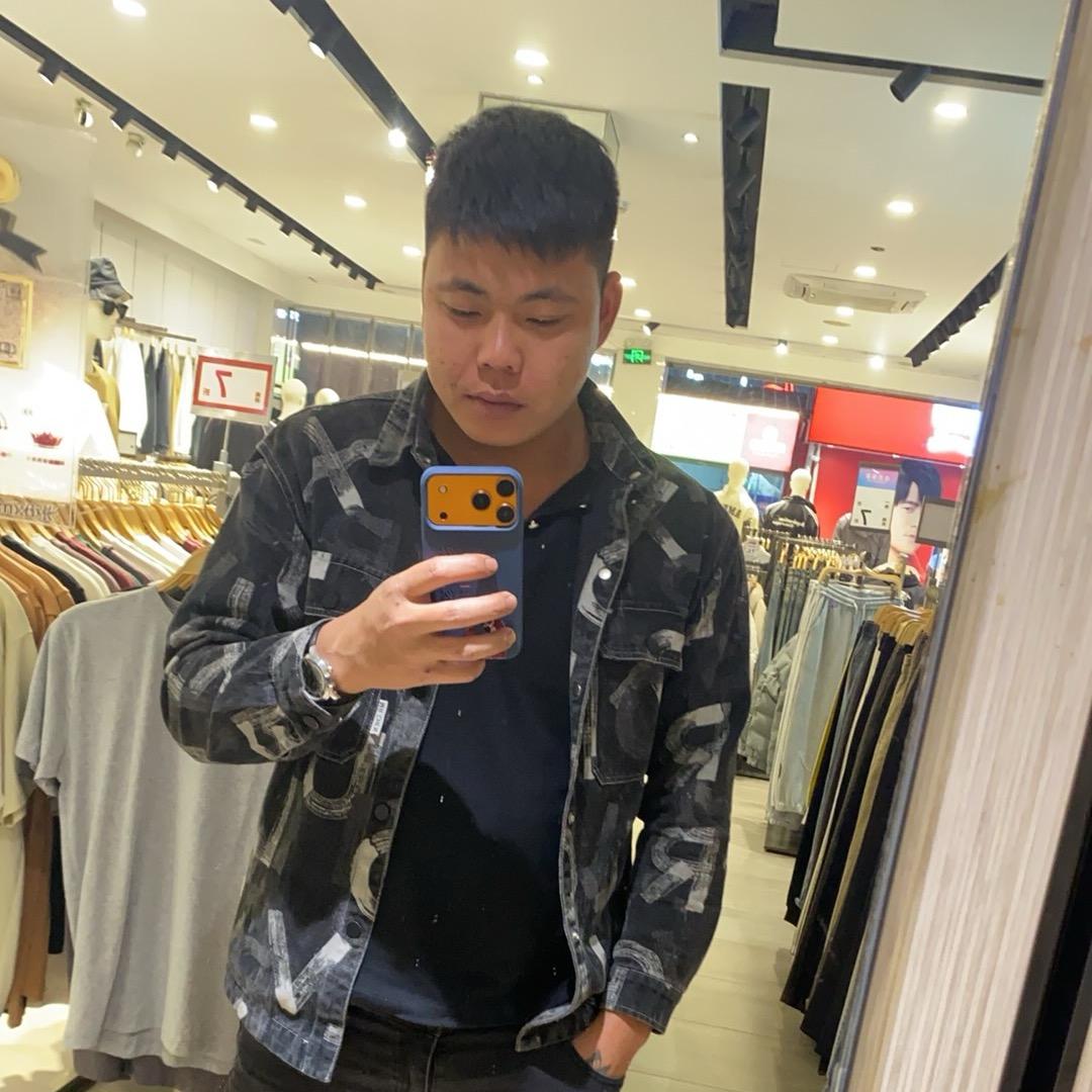 ╰⋃╯小🍭xie🍾ლ)