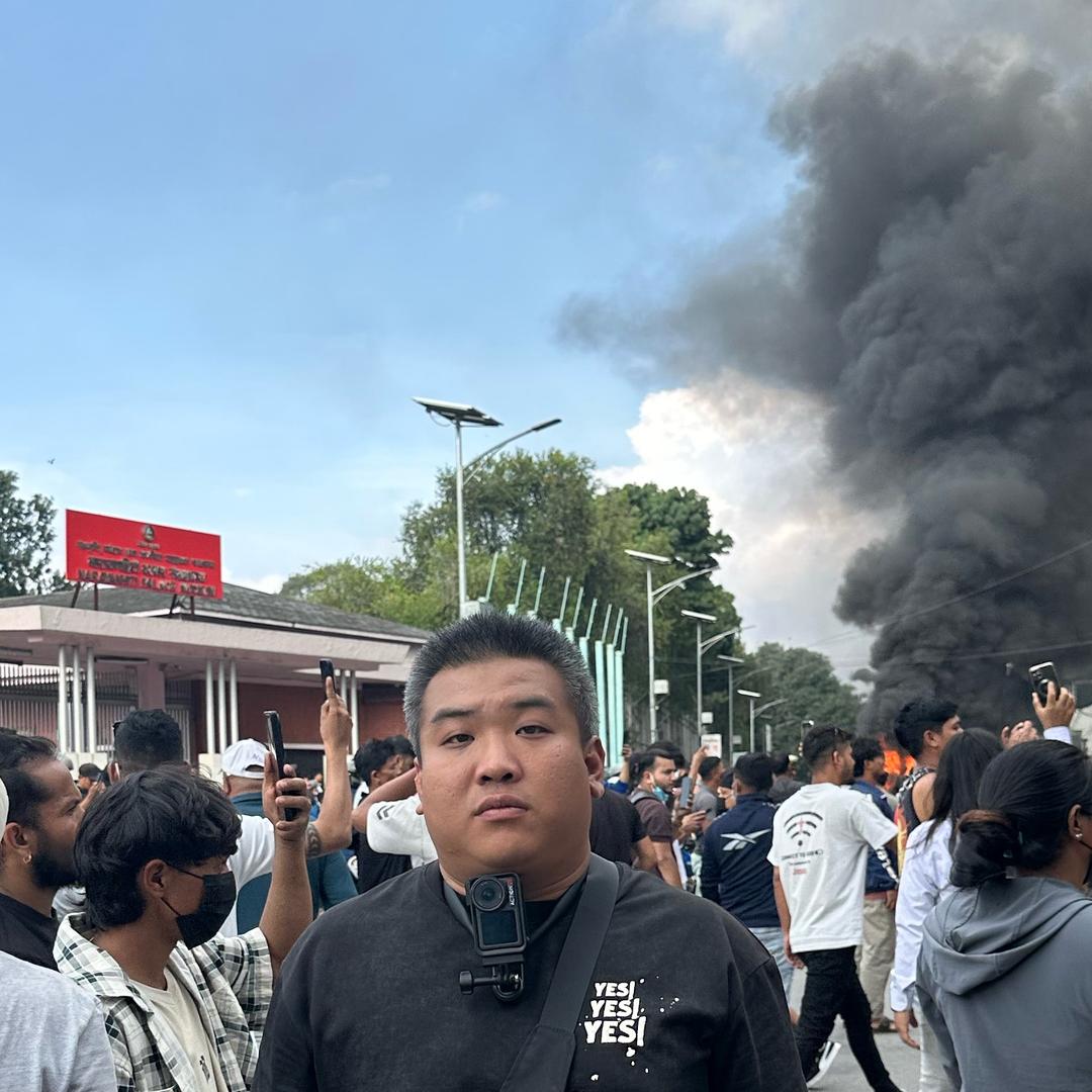 李奋斗在尼泊尔