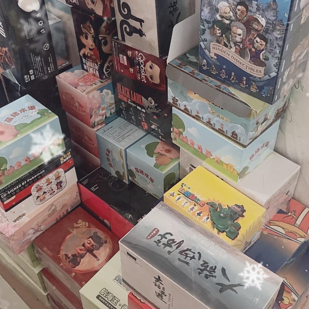 小猪爱拆盒
