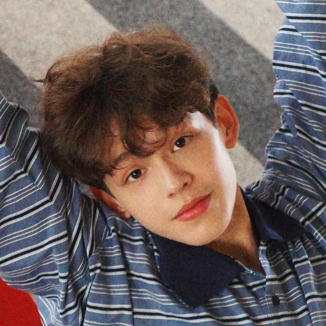 小晗不是小憨憨