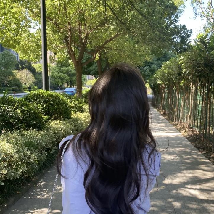 琴戍楠