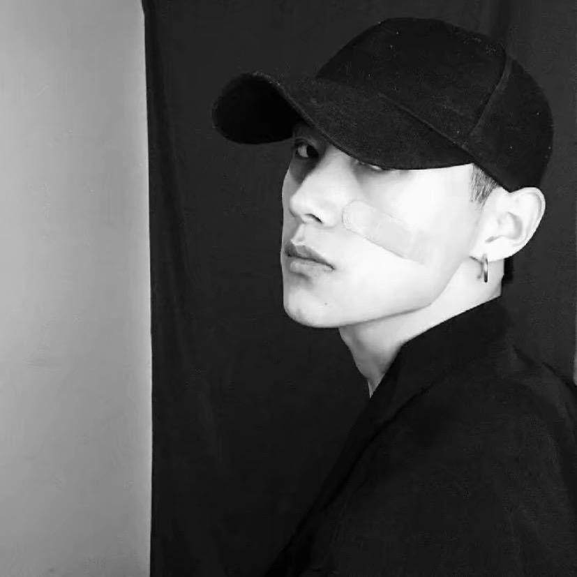 ￴ ￴ ￴￴ ￴ ￴ ￴