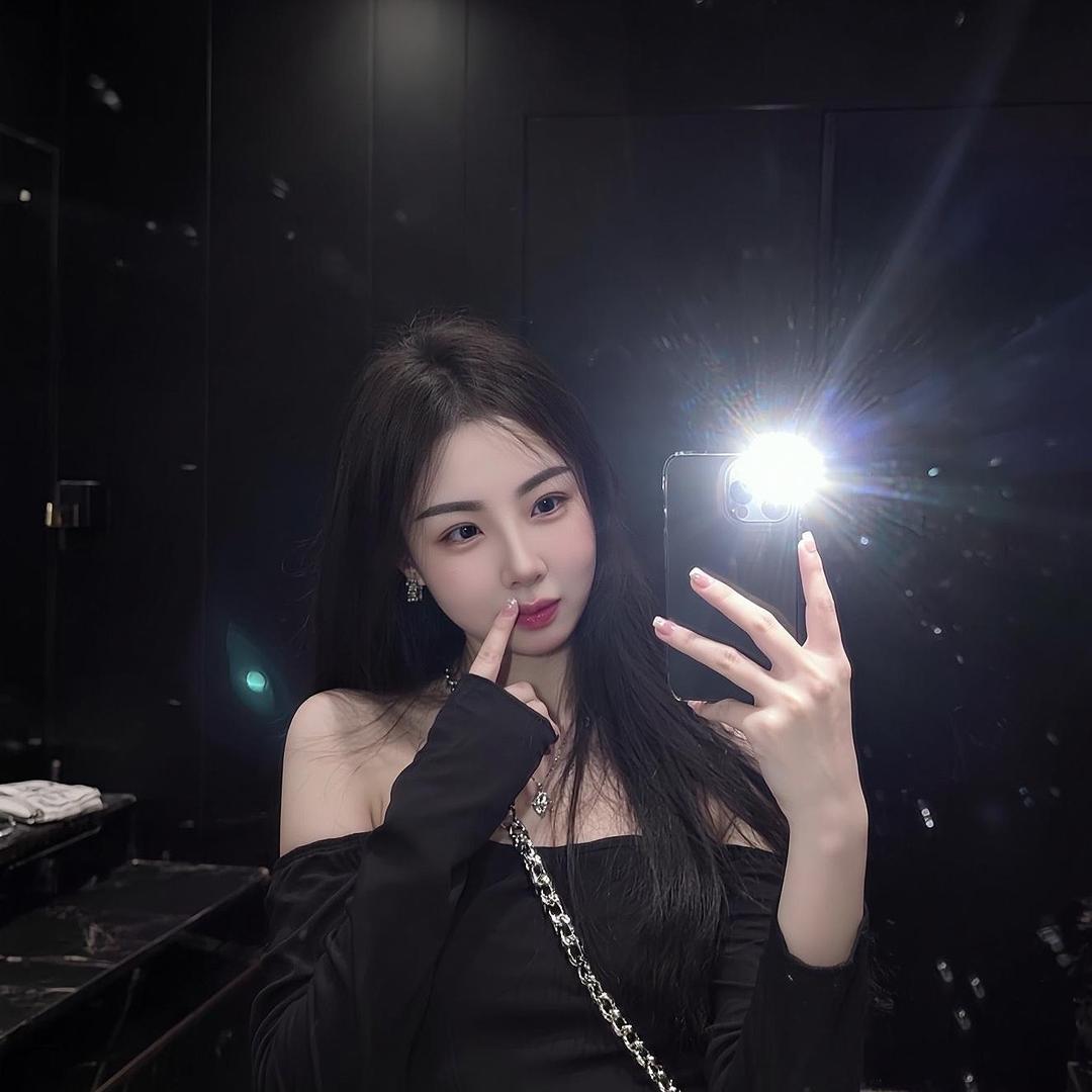 来一杯冰美式☕️