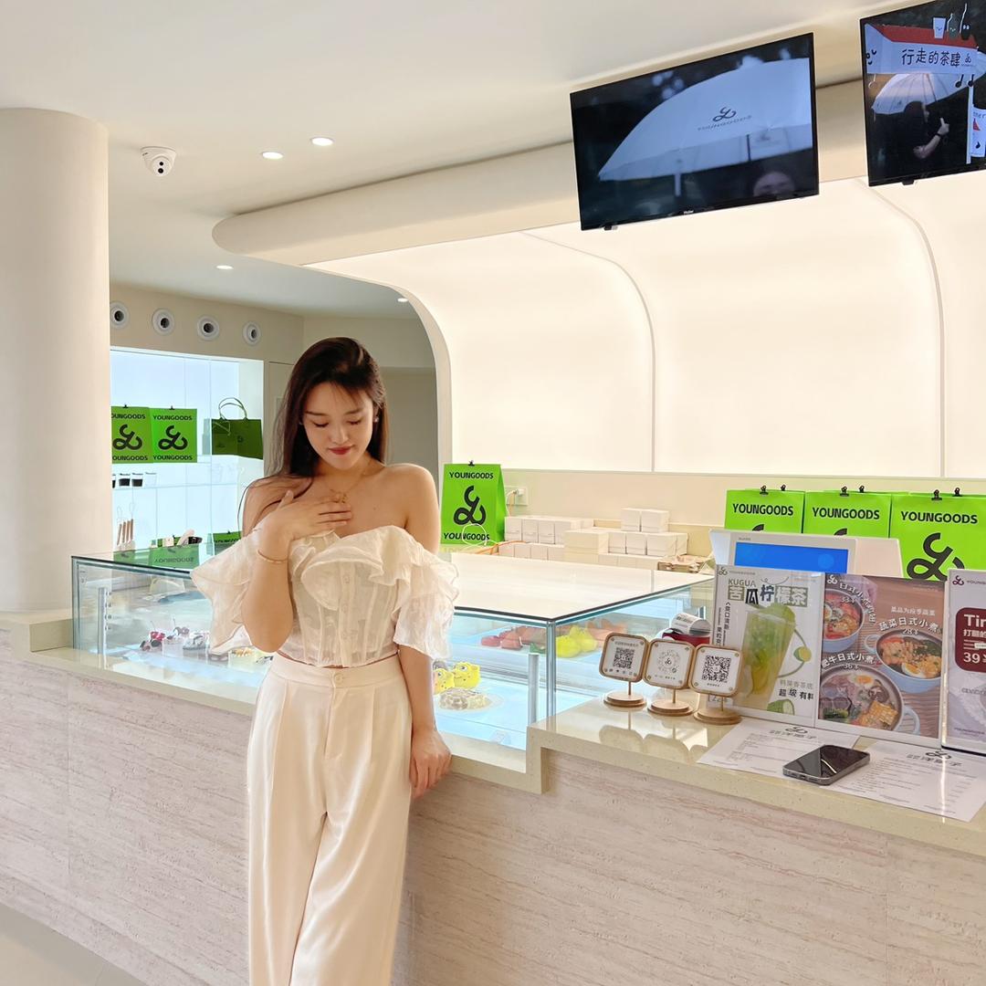 月亮轻奢皮草穿搭