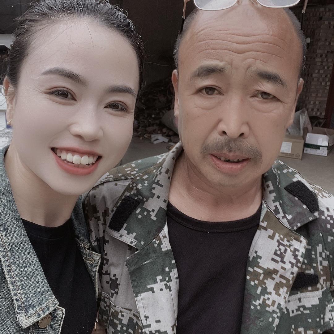 右手握右手