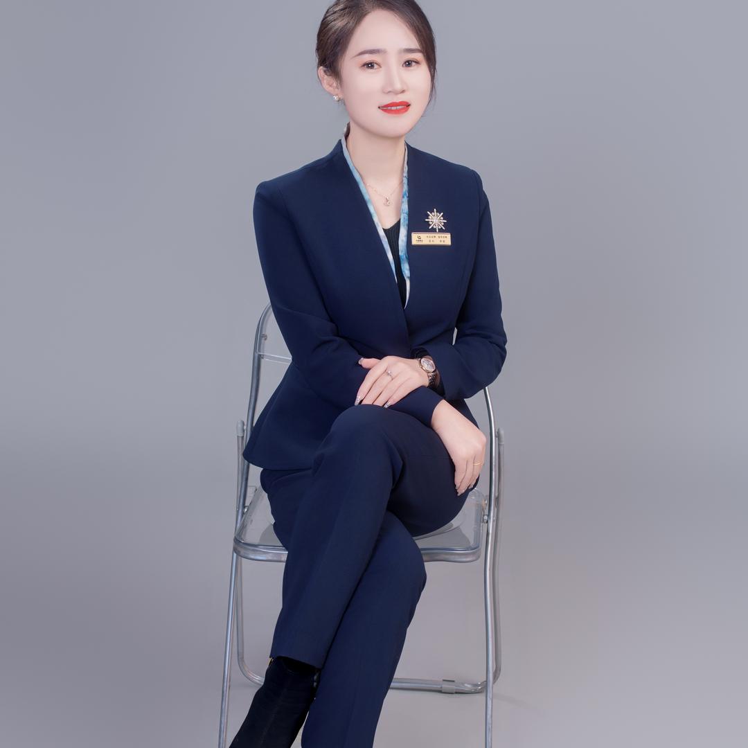 卖珠宝的小姐姐