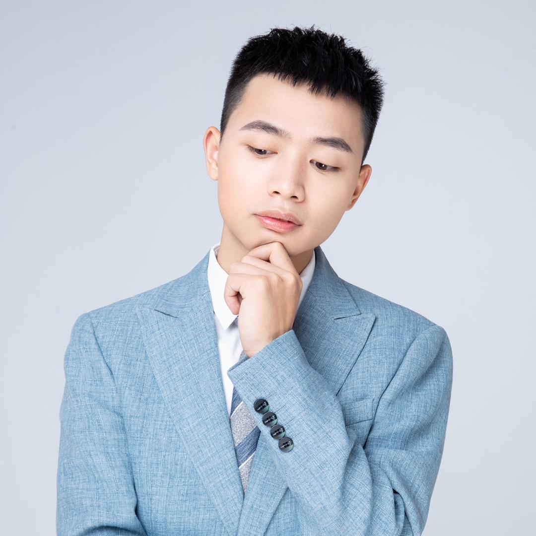 凭栏揽风云