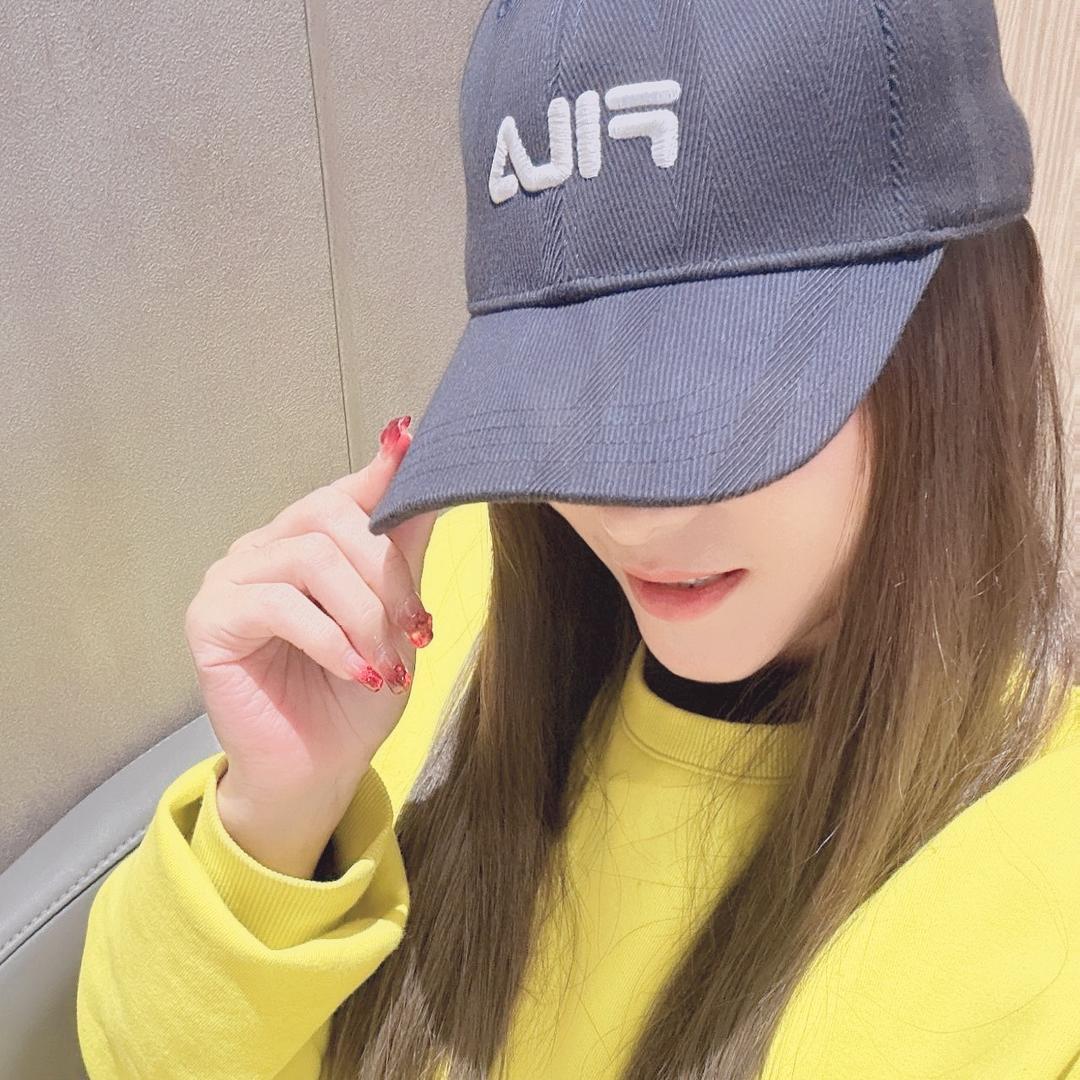 ༺ 蜜桃气泡水 এ᭄