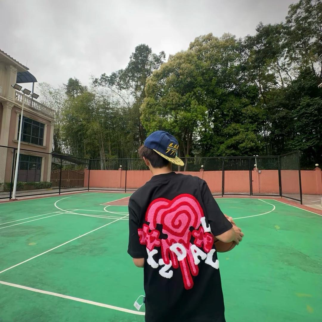 @    　　　　　　　🕷️