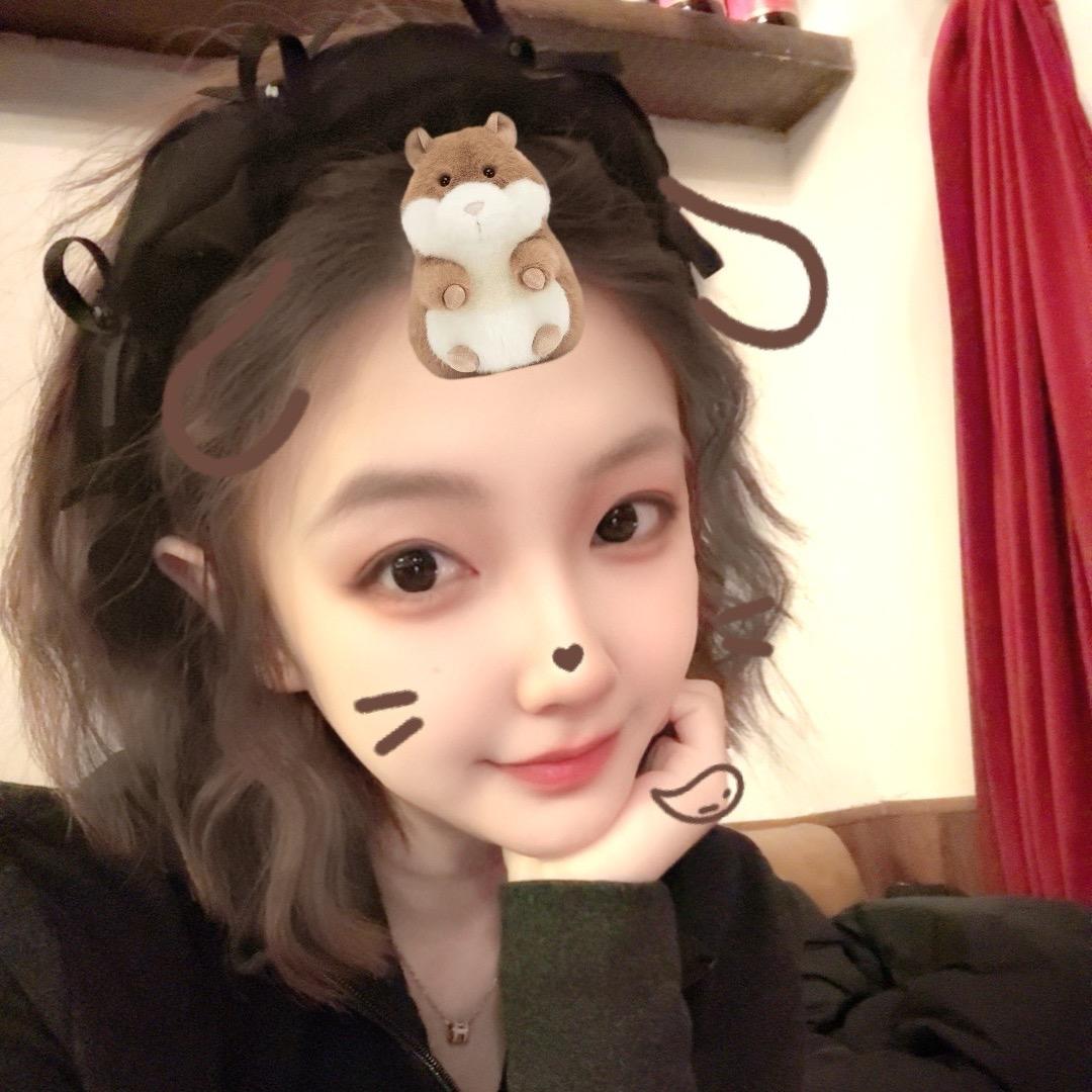 小露姐有点冷。
