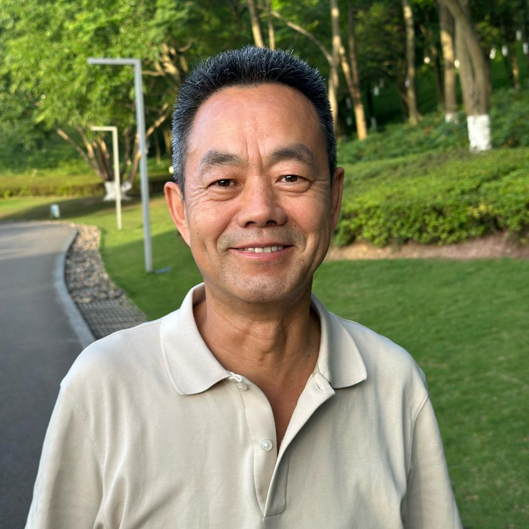 新江巳哥