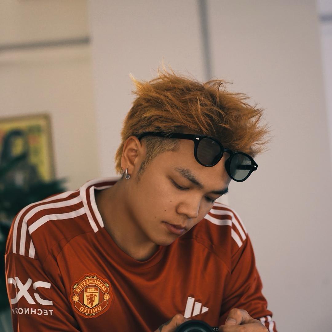 薛老诗『足球版』看见女足@我