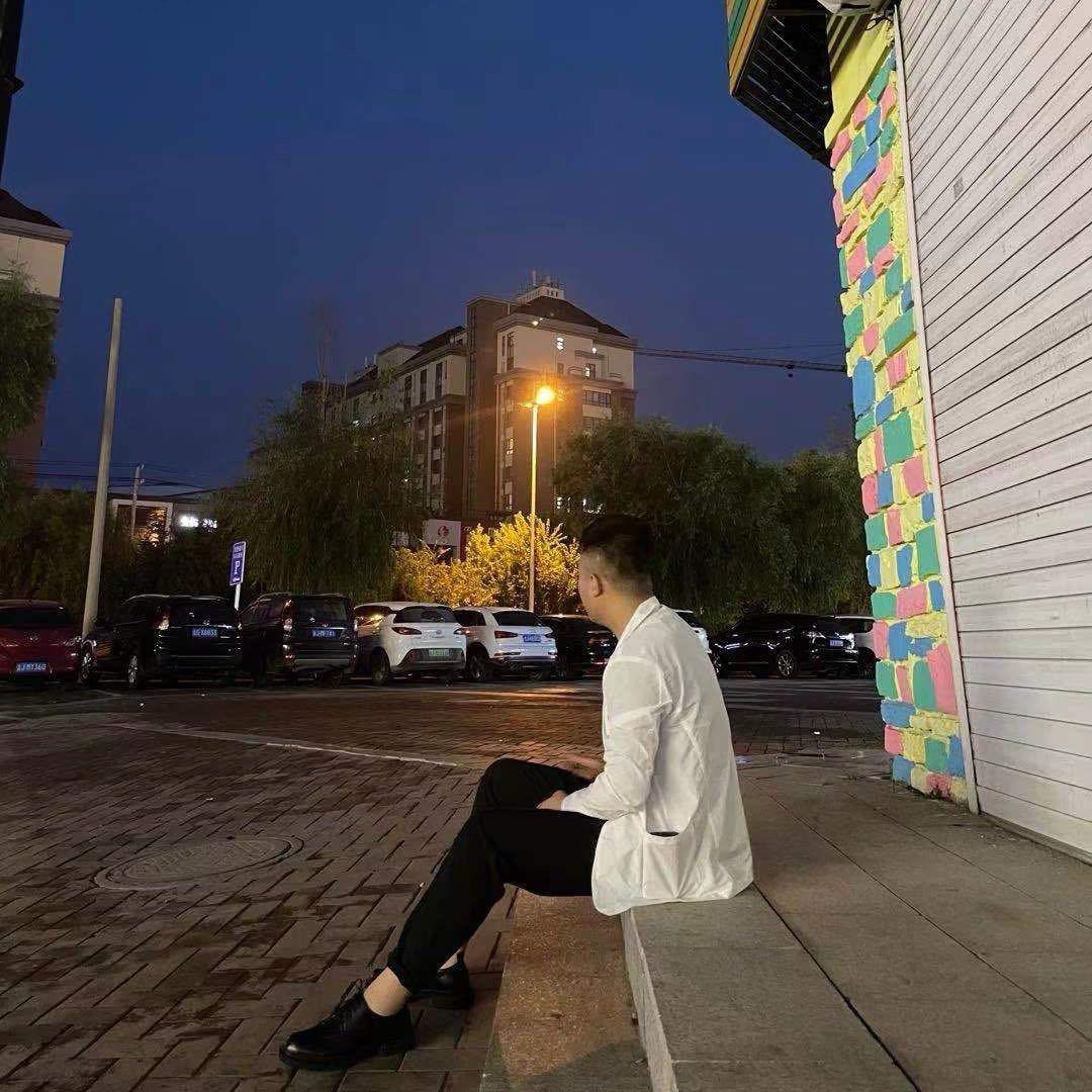 . 刘给给