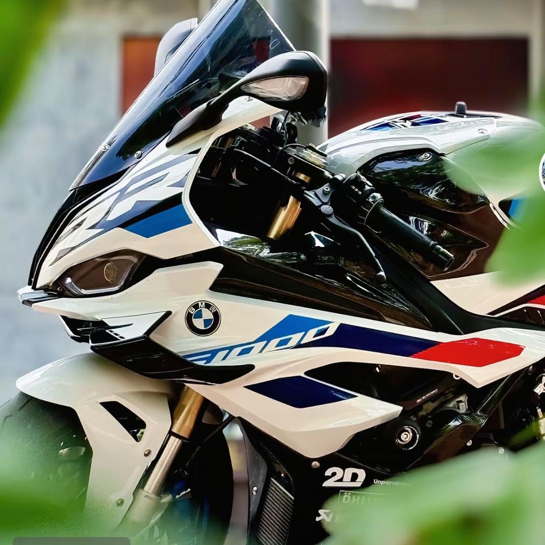 手揣兜🛵(每天骑摩托……)