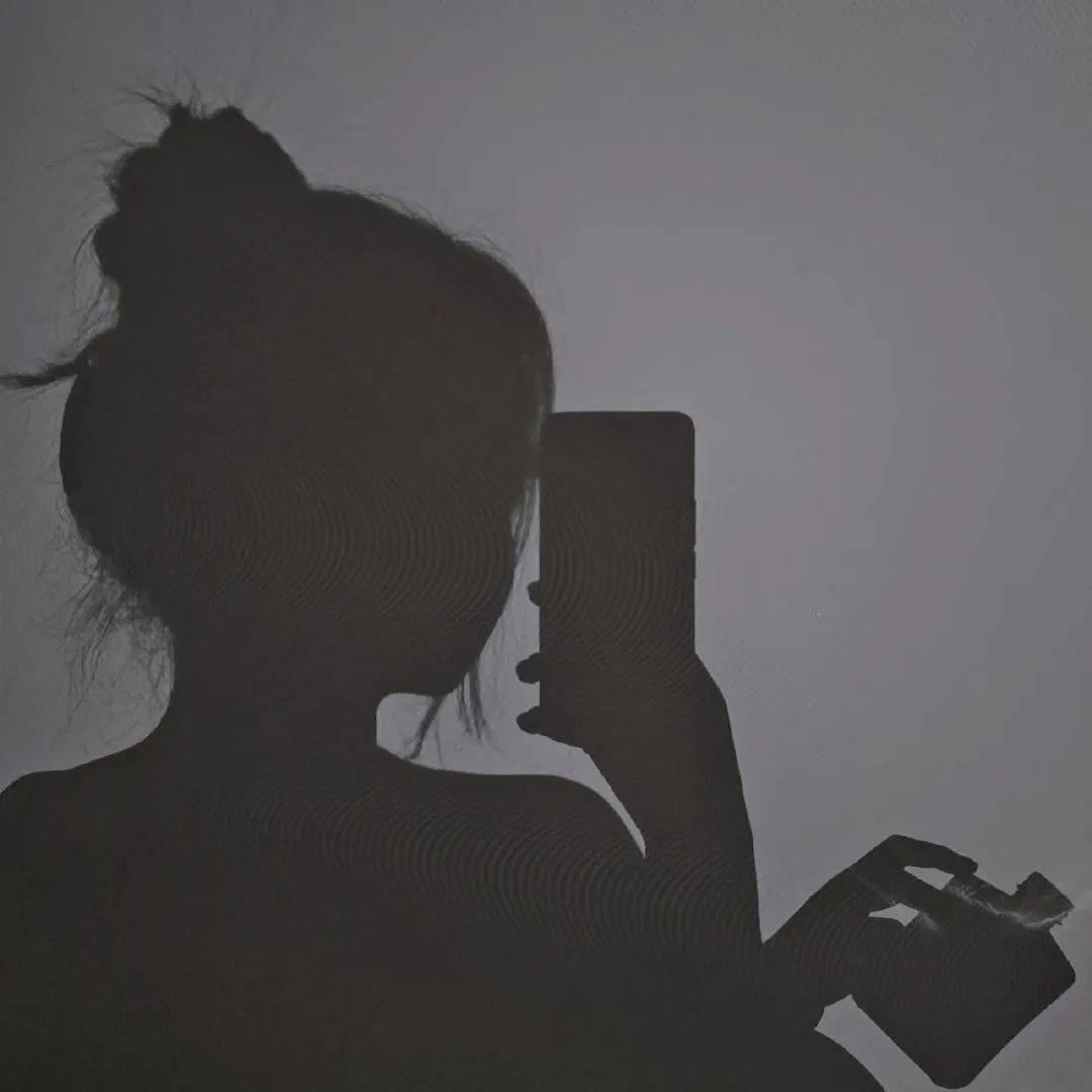青春,蒼白如詩