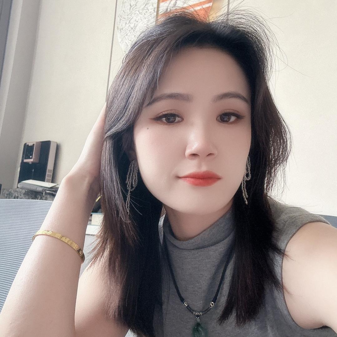 小郑同学👩‍🎓