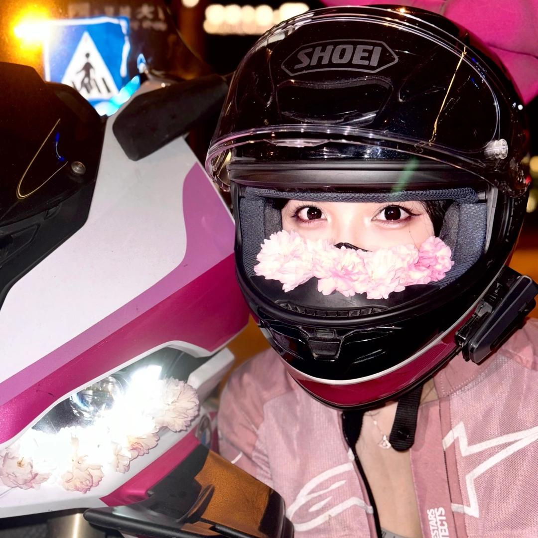 MOTO萝拉