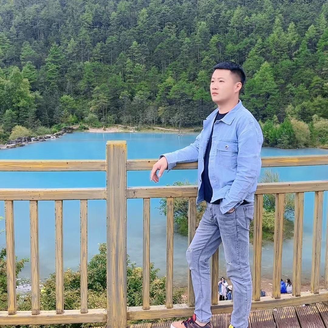 徐应阳     （卡莱形象工作室）