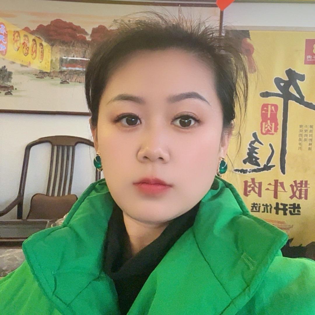 芳芳吖