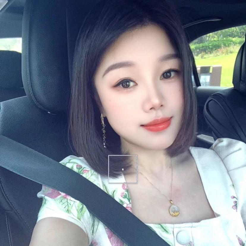 思思（依恋女装）