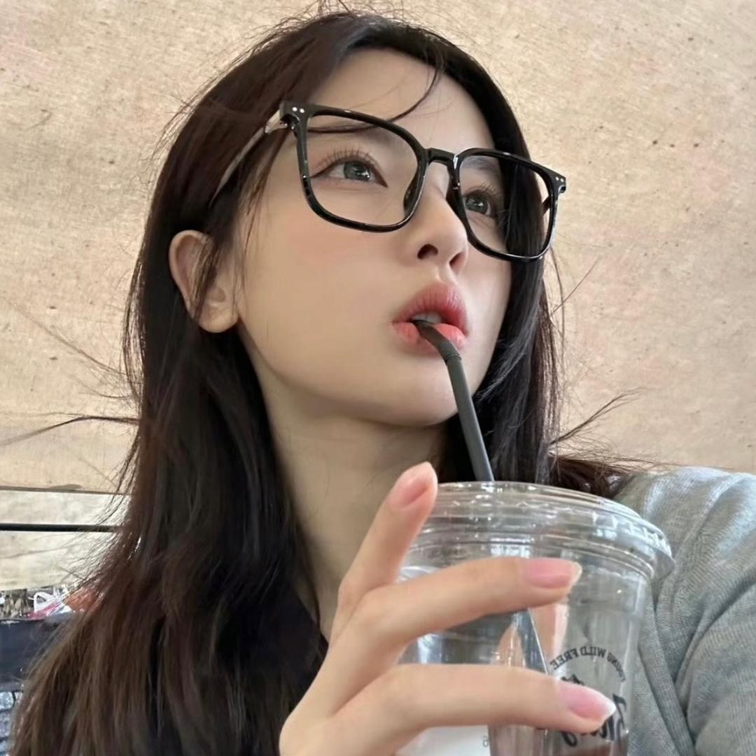 碎冰冰🌈🌈🌈