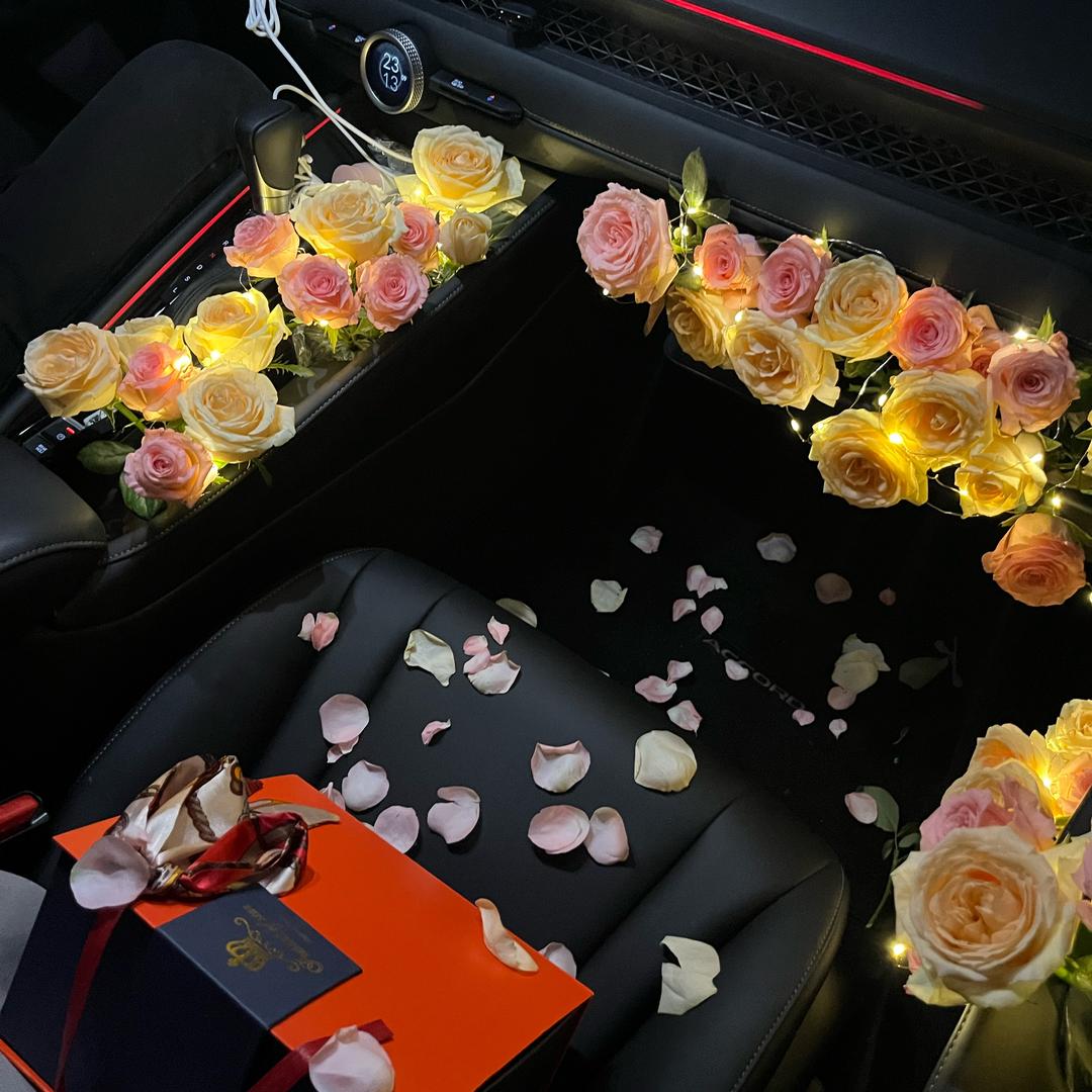 财神殿里我长跪不起