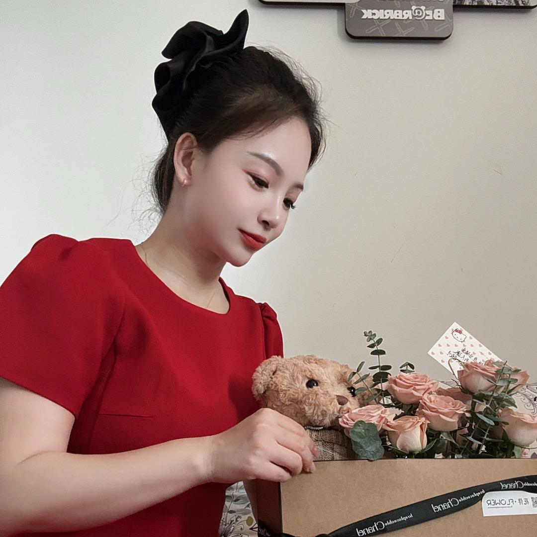 小狮子～(胖妞的小跟班)