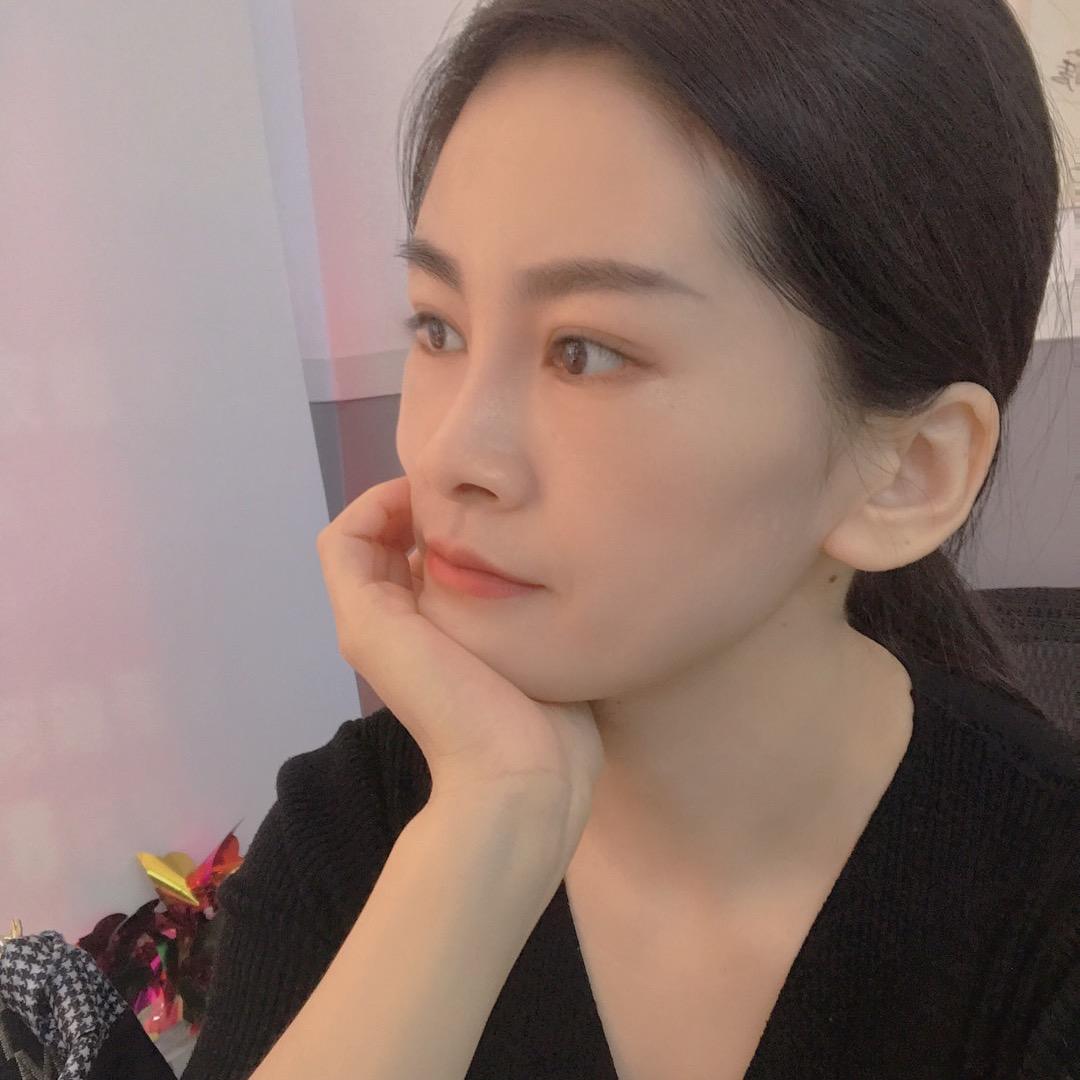 鑫悦美妆品牌店