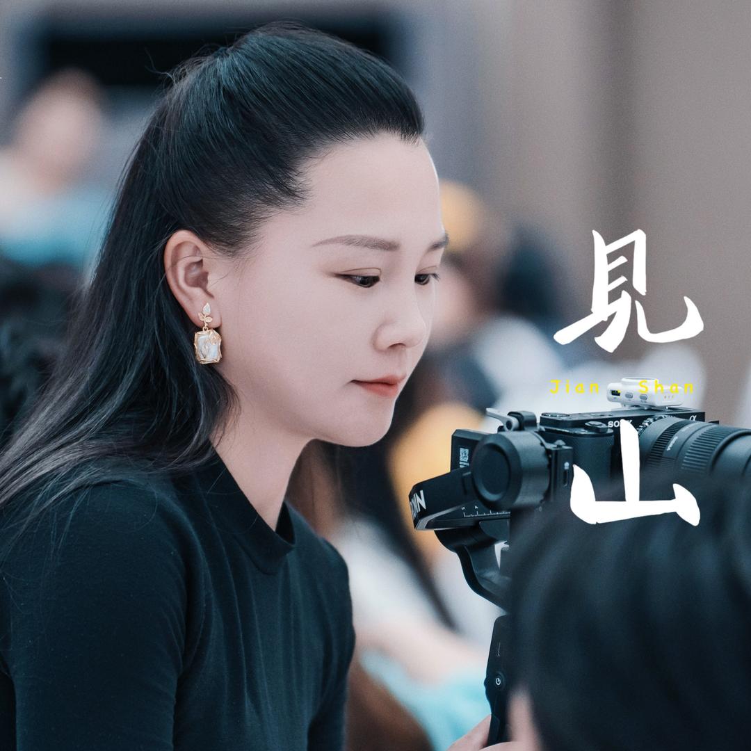 关佳丽