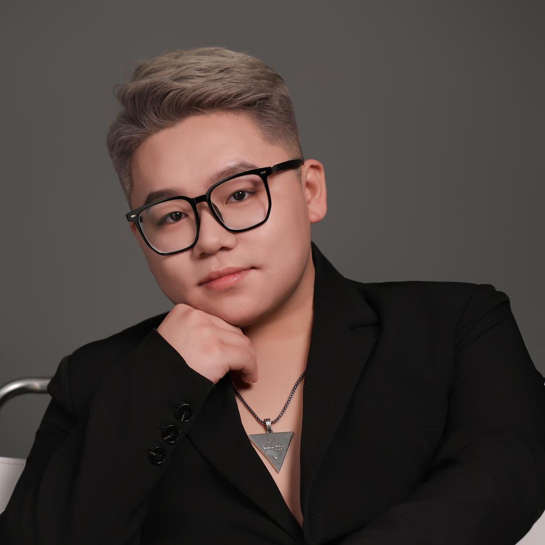 艺人范斯-甘露园Seven