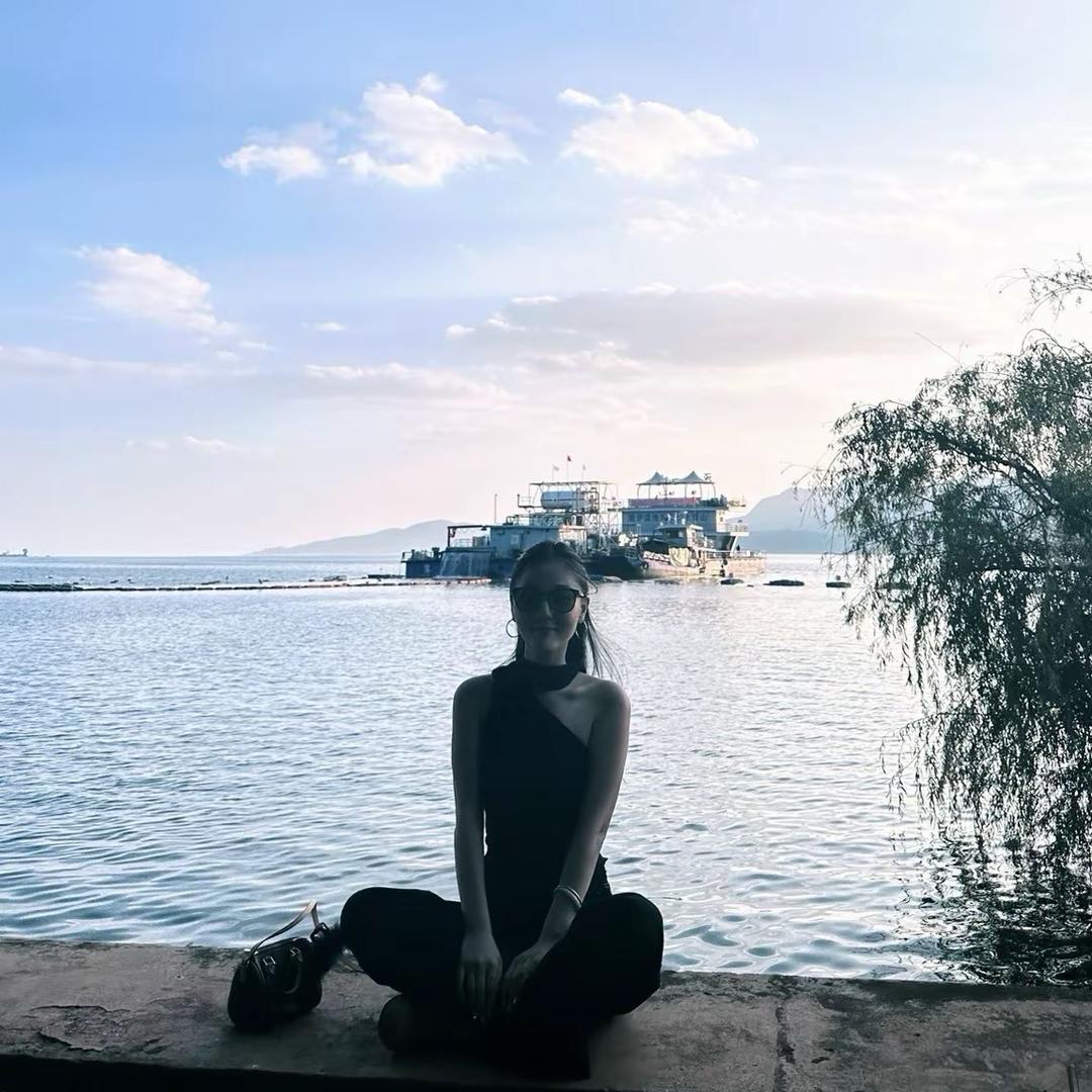 倩妮儿不吃辣