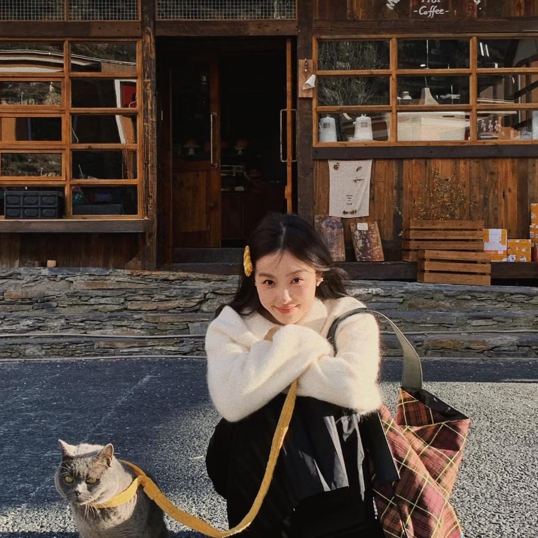 妤见STUDIO手工穿戴甲