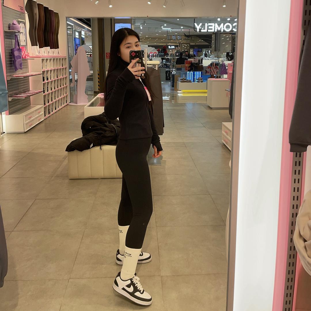 阿瑶@吖.