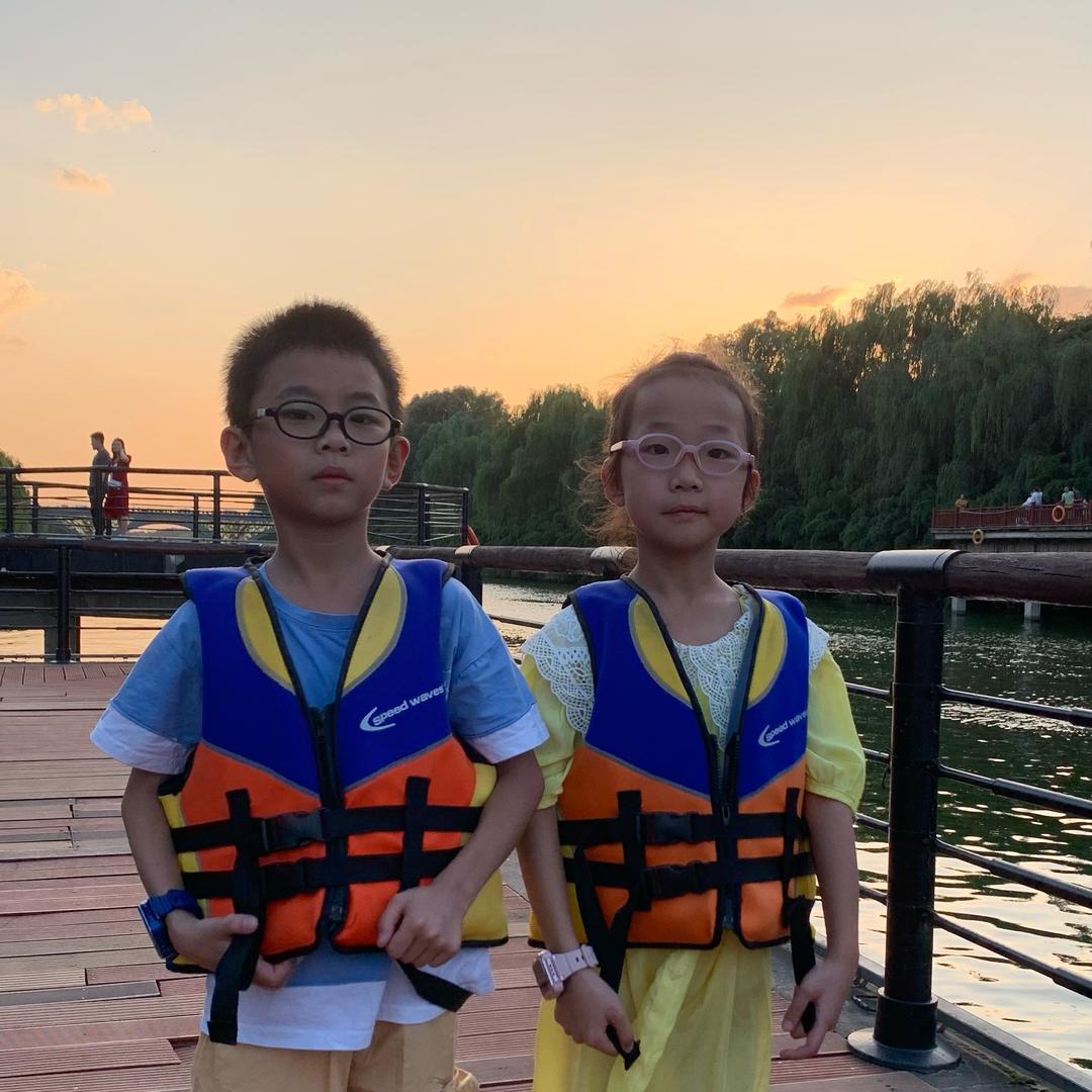 芝麻和花生同学