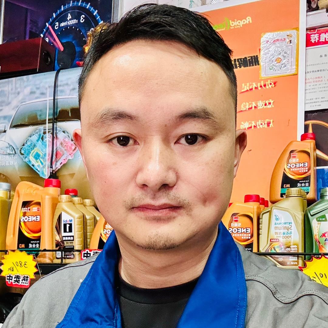 辉   哥