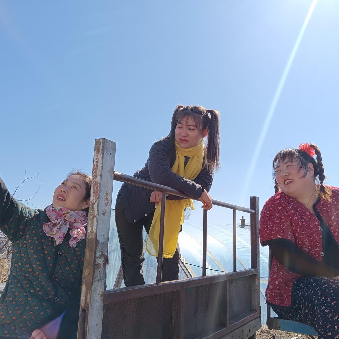 三姐妹在农村