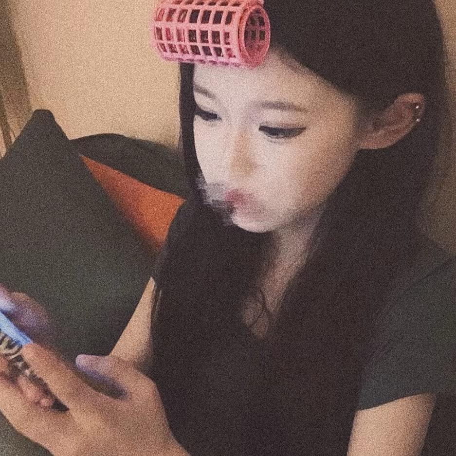 妞妞爱吃果冻