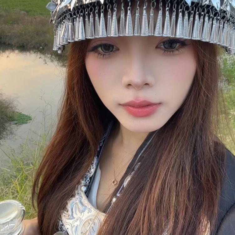 苗族阿妹1