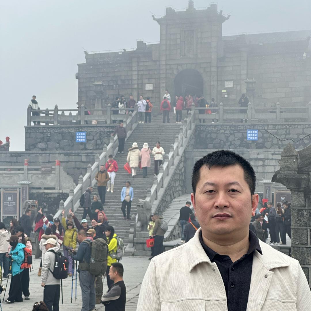 万家福（丽佳福）钟店长
