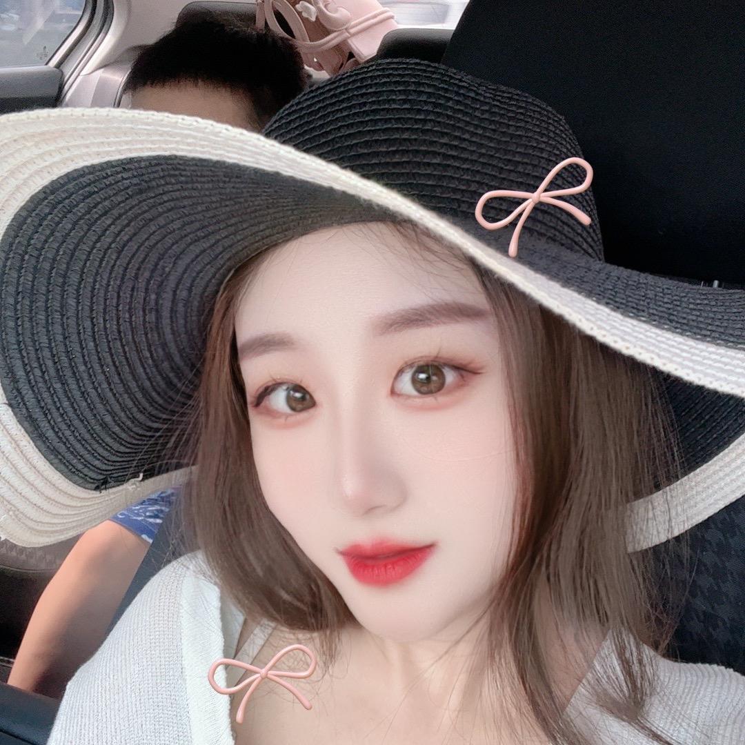 卖珠宝的小姐姐