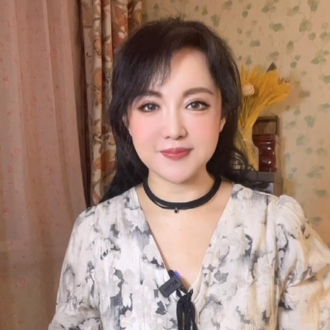 杨小柒